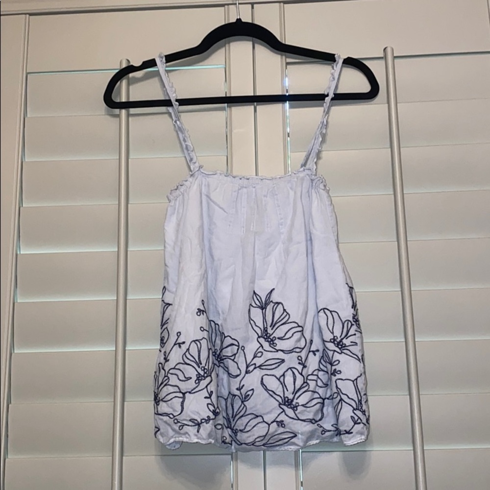 Flower embroidered ruffle tank